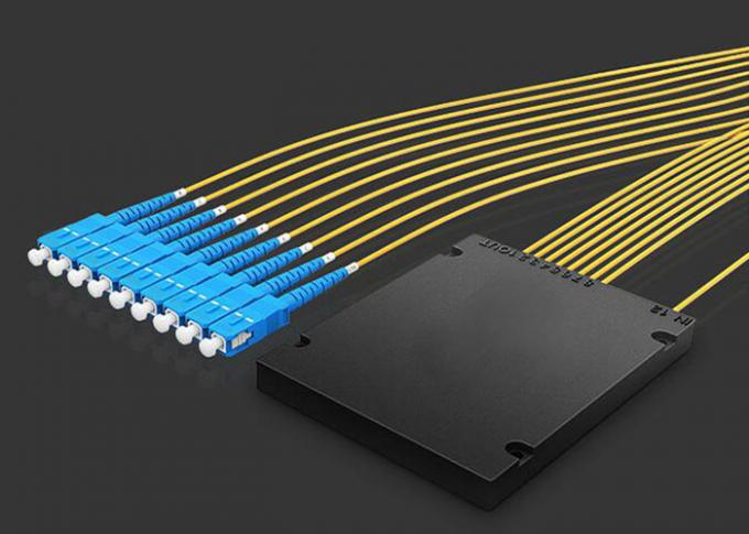 Niedrige Einfügungsdämpfung, niedriges PDL 1 * 8 PLC-ABS-Rohr, 2.0mm, 1M Kabel, Faser-Optikteiler